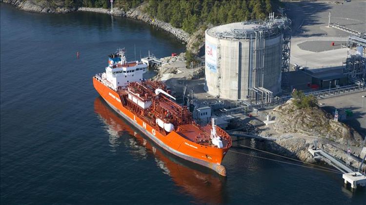 Qatargas, Petrochina Sign 22-Year LNG Supply Deal